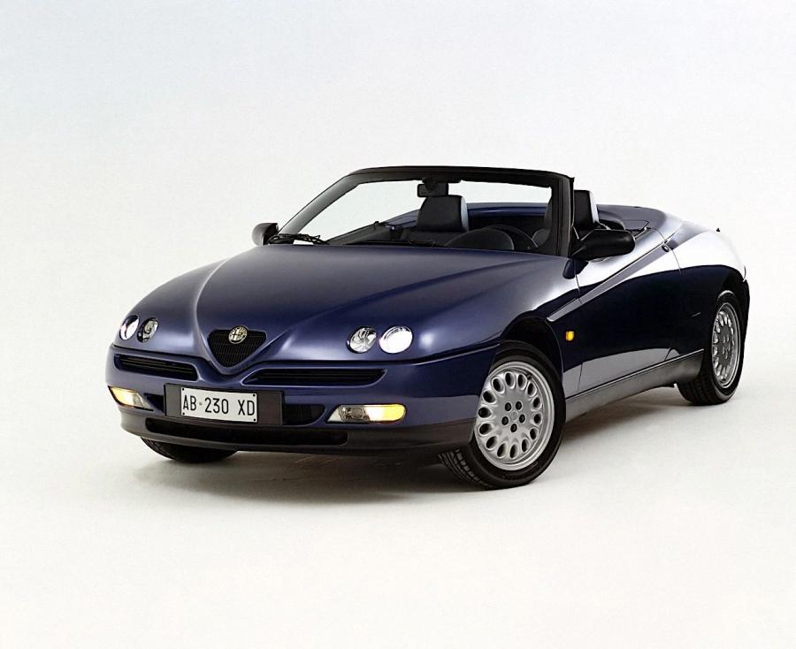  Alfa Romeo Spider (916S) 1995 года  (фото 12 из 26)